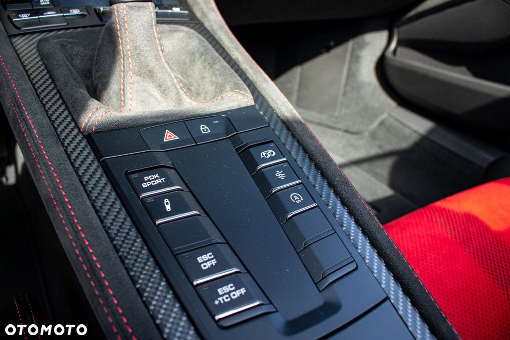 Porsche 718 Spyder - 20