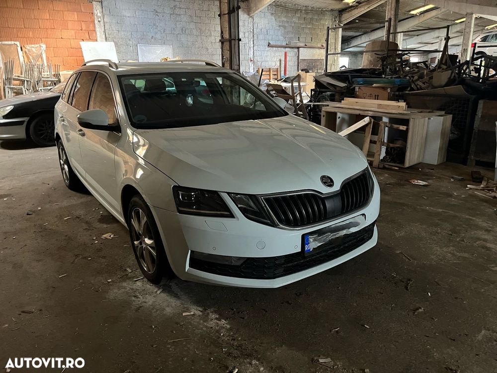 Skoda Octavia 2.0 TDI DSG 4X4 Ambition - 1