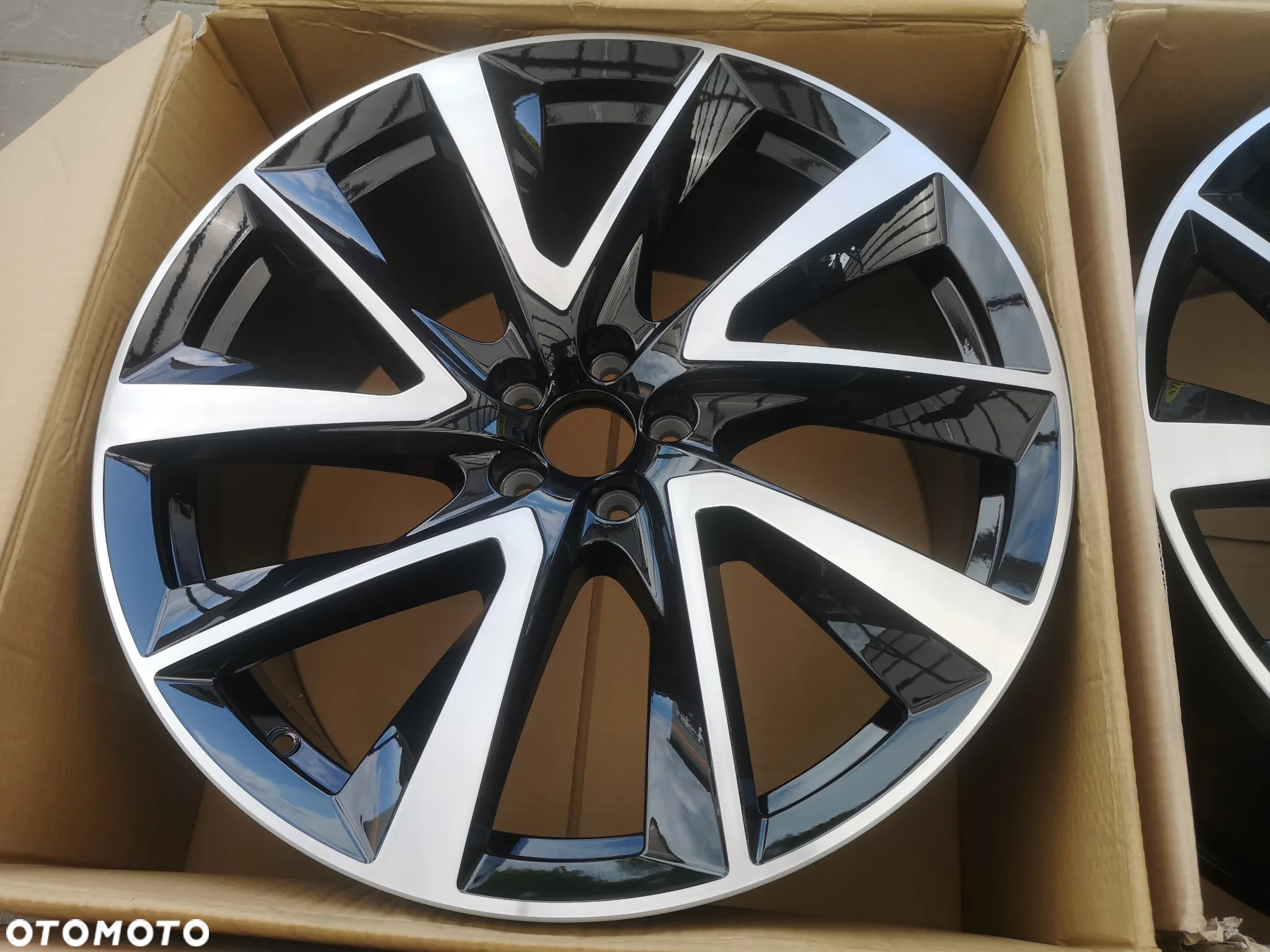 Oryginalne Felgi Volvo XC90 w Idealnym stanie 21'' R - 9