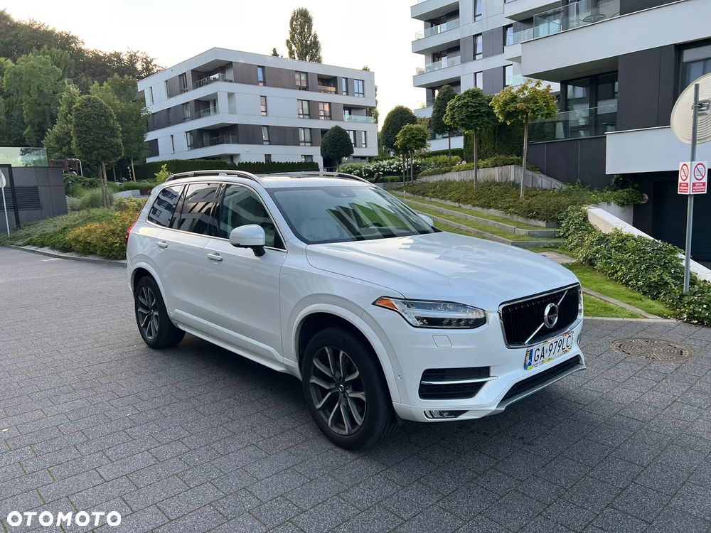 Volvo XC 90 - 1
