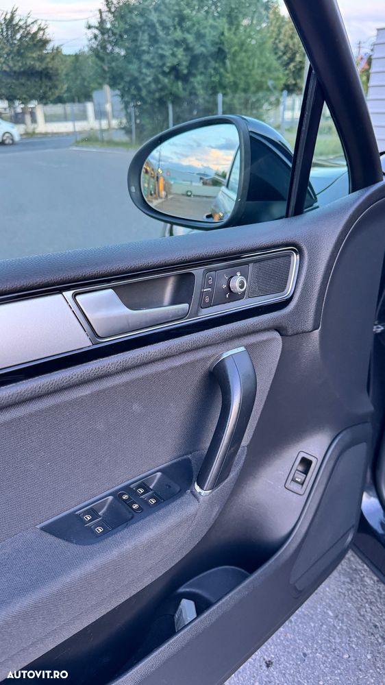 Volkswagen Touareg 3.0 V6 TDI BMT - 16