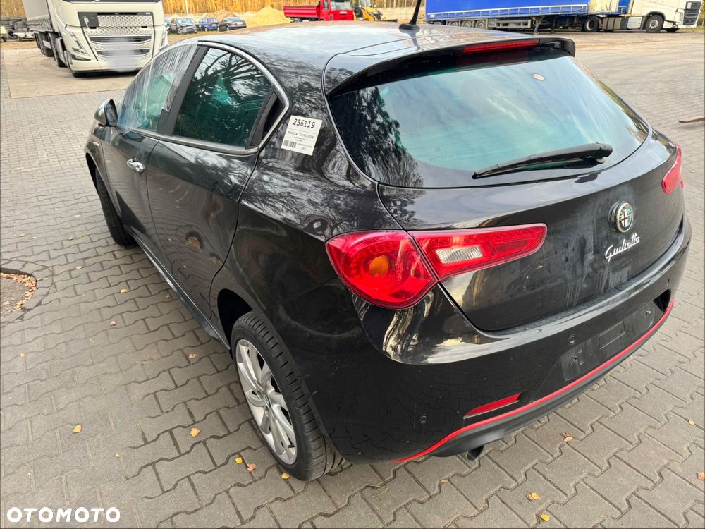 Alfa Romeo Giulietta - 7