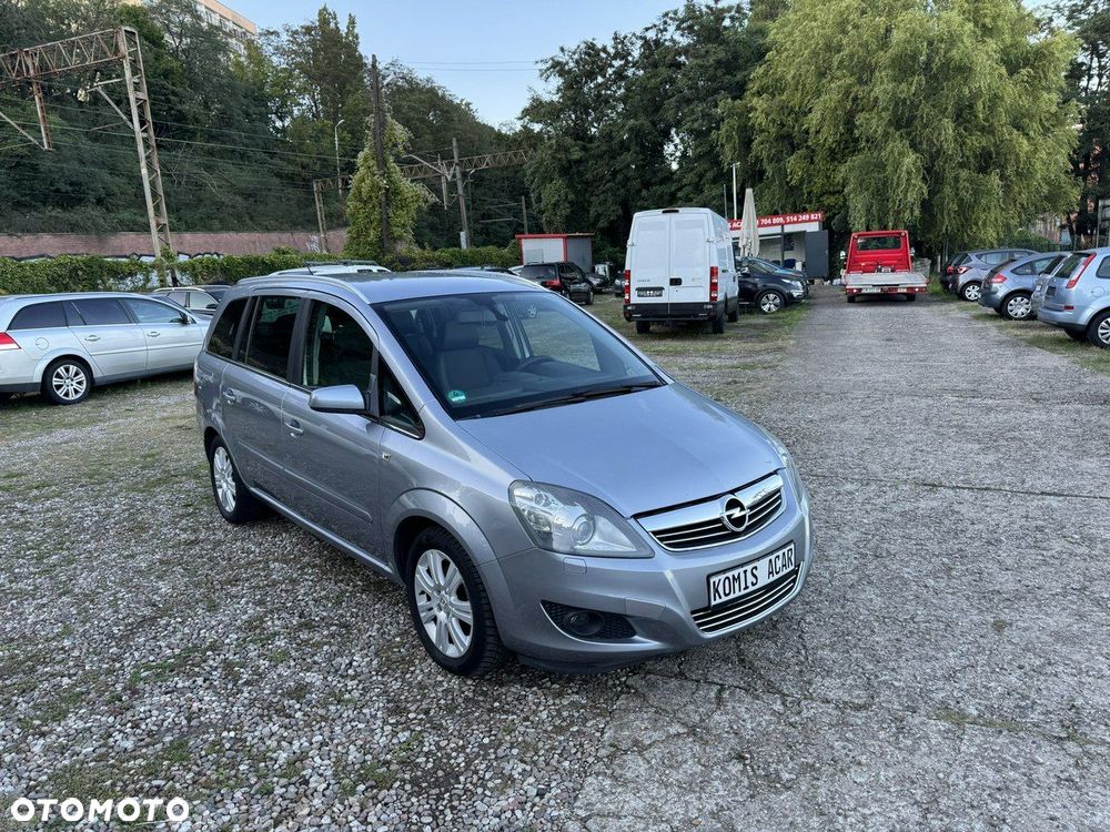Opel Zafira - 38