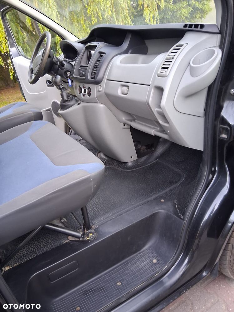 Renault Trafic - 8