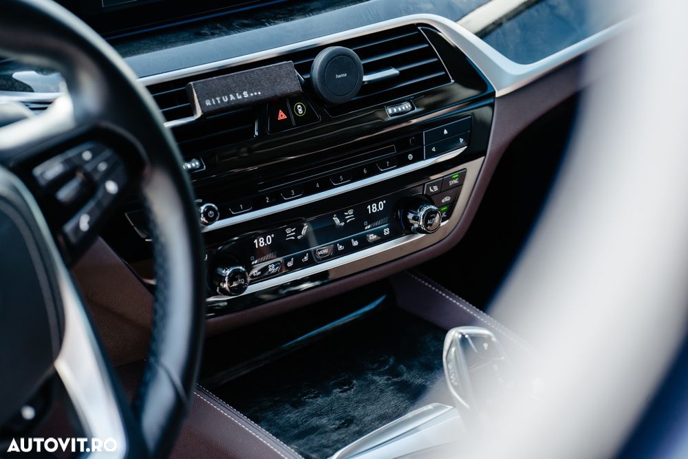 BMW Seria 5 540i xDrive AT - 14