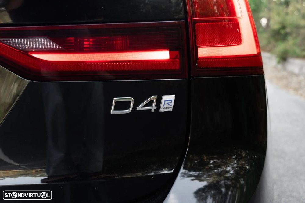 Volvo V90 2.0 D4 R-Design Geartronic - 38