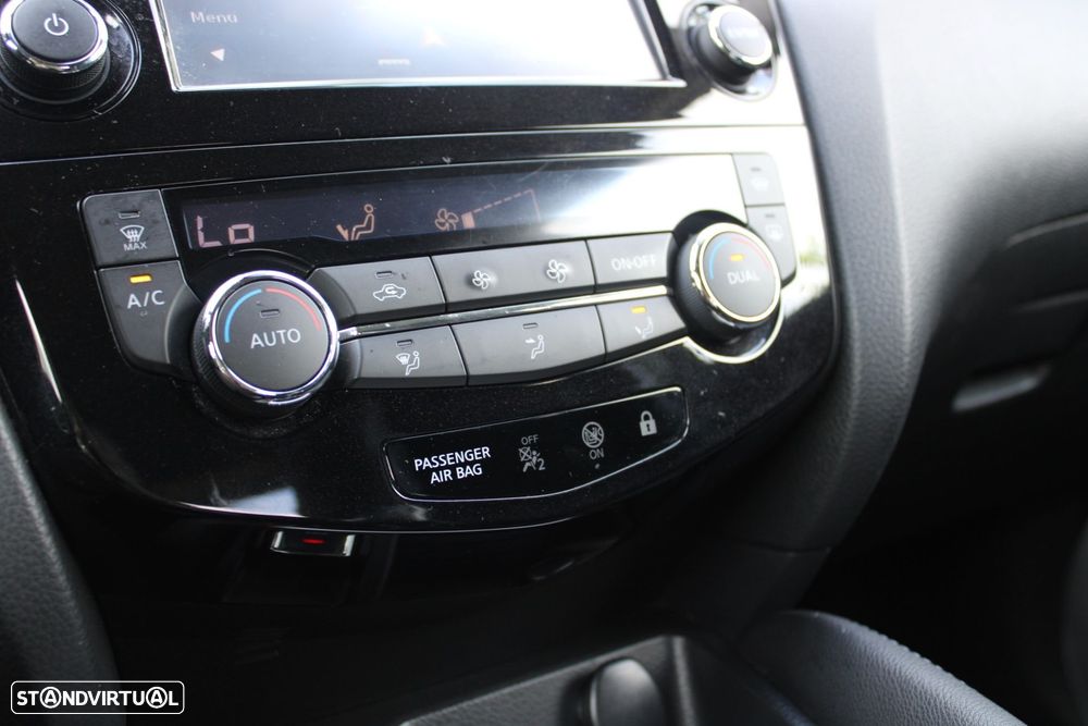 Nissan Qashqai 1.6 dCi Tekna - 17