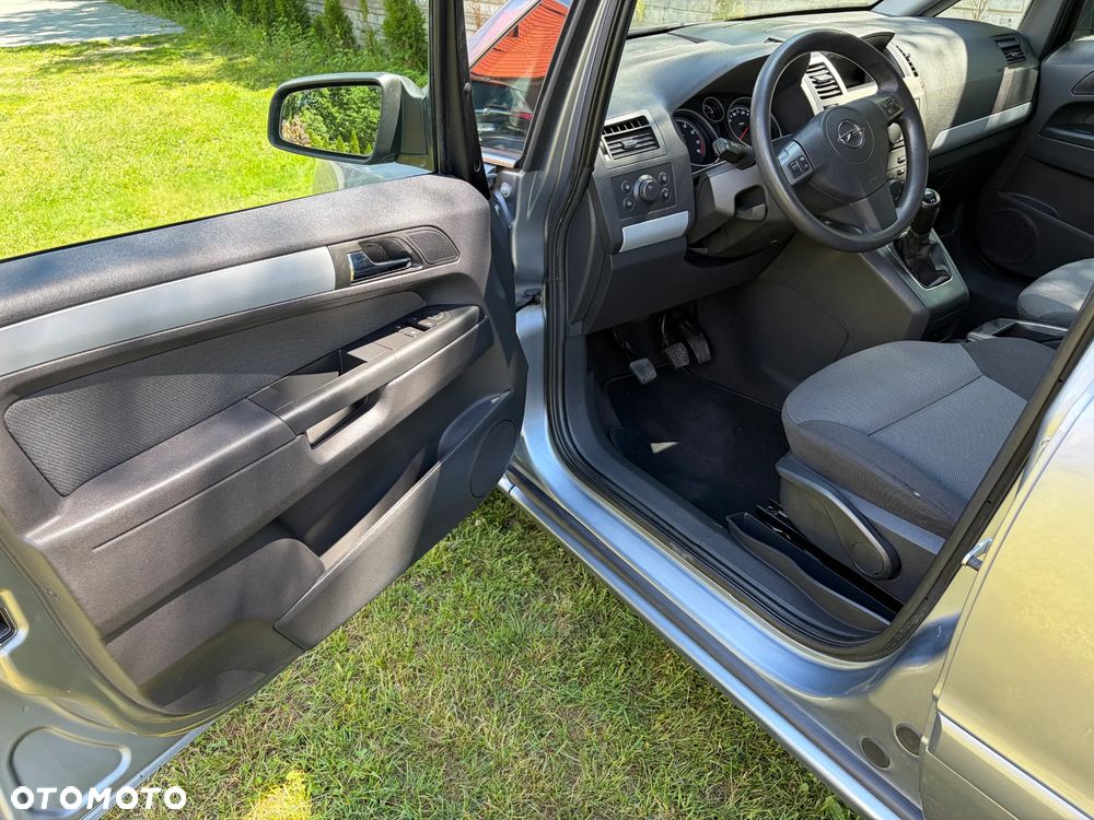 Opel Zafira 1.8 Family - 29