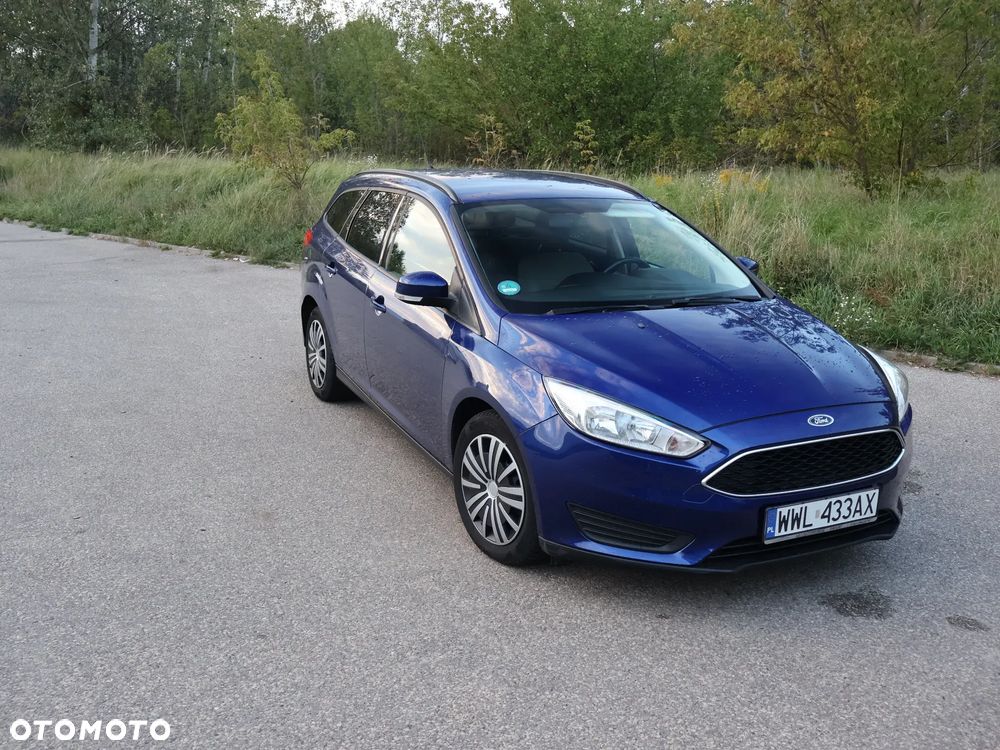 Ford Focus 1.0 EcoBoost Trend - 16