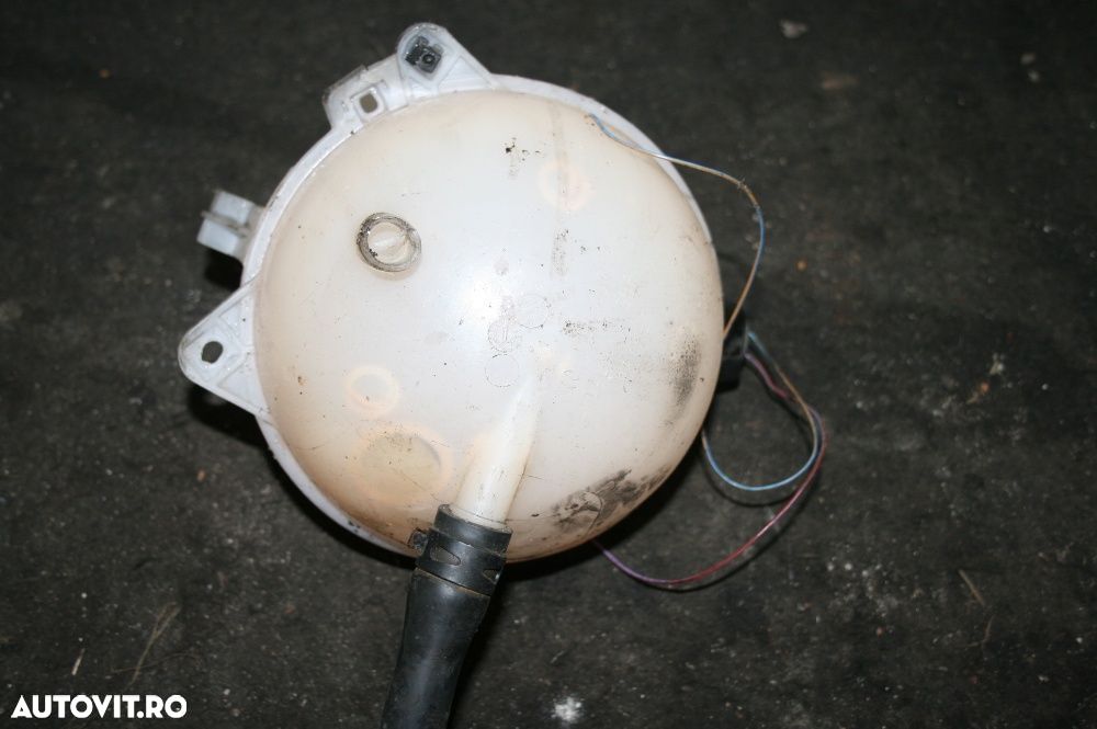 Vas Expansiune Apa Vw Jetta Golf Passat Seat Skoda 2.0 Fsi - 2