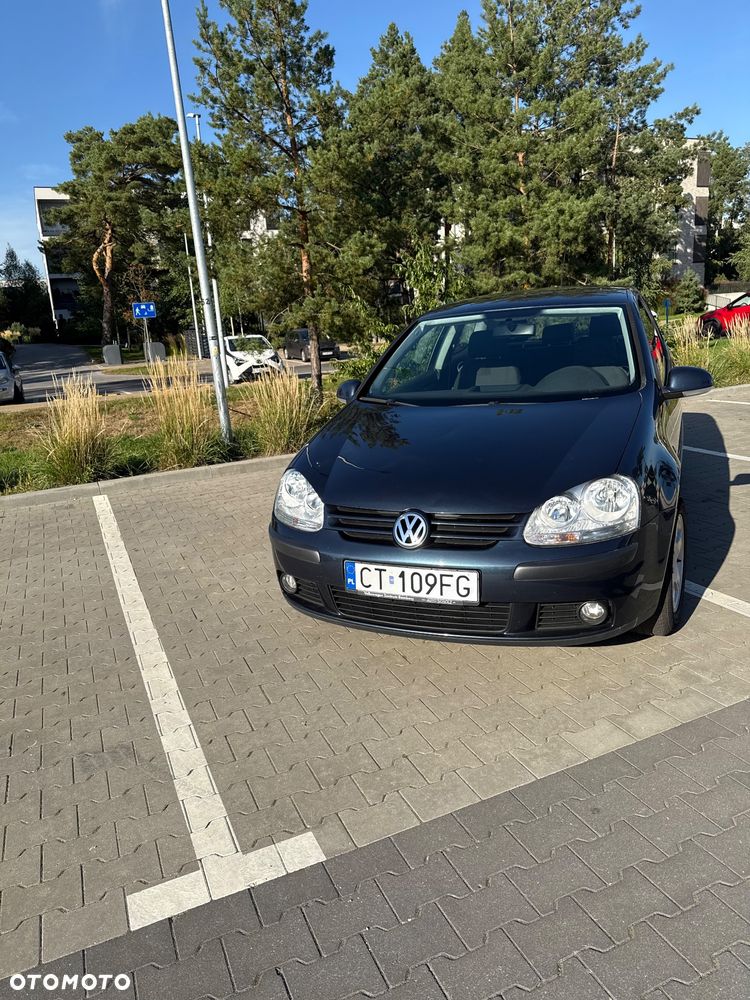 Volkswagen Golf - 2