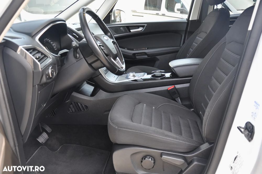 Ford Galaxy - 13