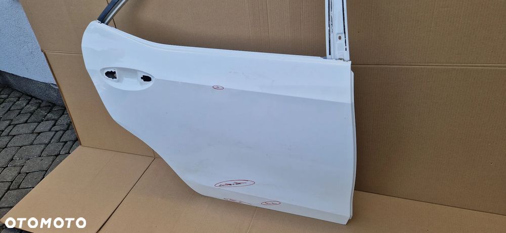 DRZWI PRAWE TYLNE TYŁ TOYOTA COROLLA E16 E18 SEDAN - 3