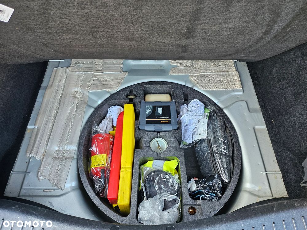 Ford Focus 1.6 Ambiente - 13