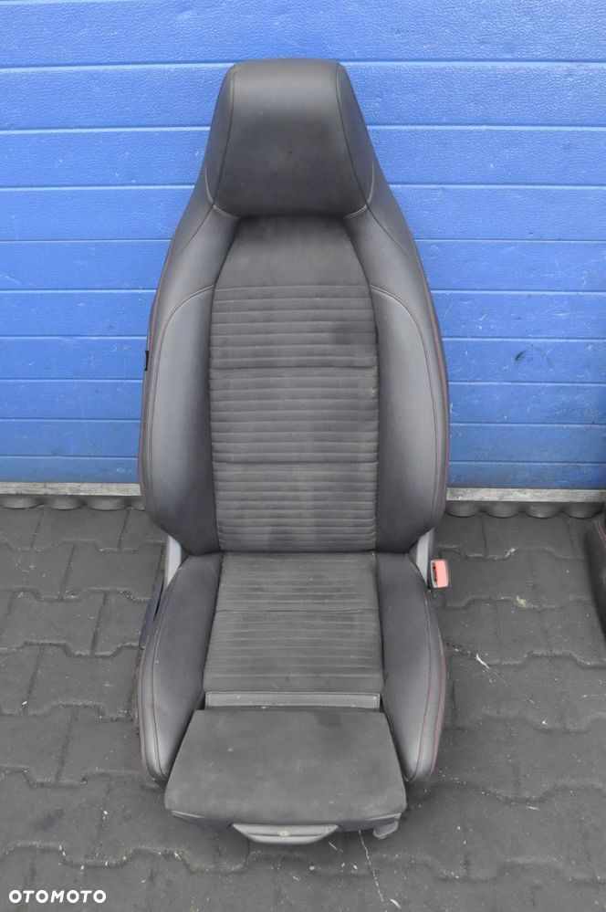 MERCEDES W117 FOTELE KANAPA BOCZKI SKÓRA - 4