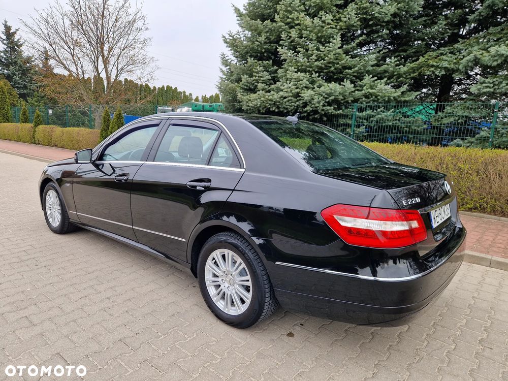Mercedes-Benz Klasa E - 8