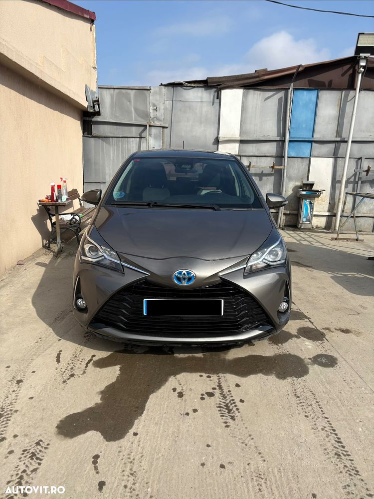 Toyota Yaris 1.5 VVT-i HSD Active - 2