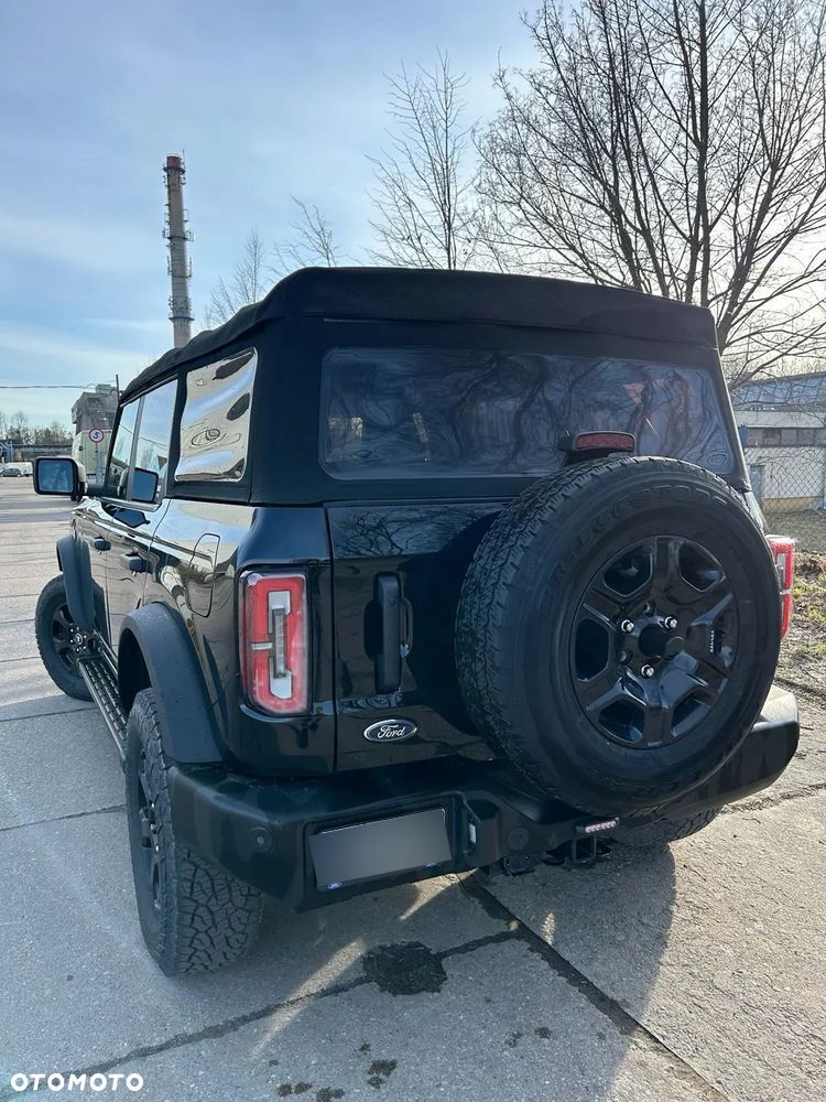 Ford Bronco - 7