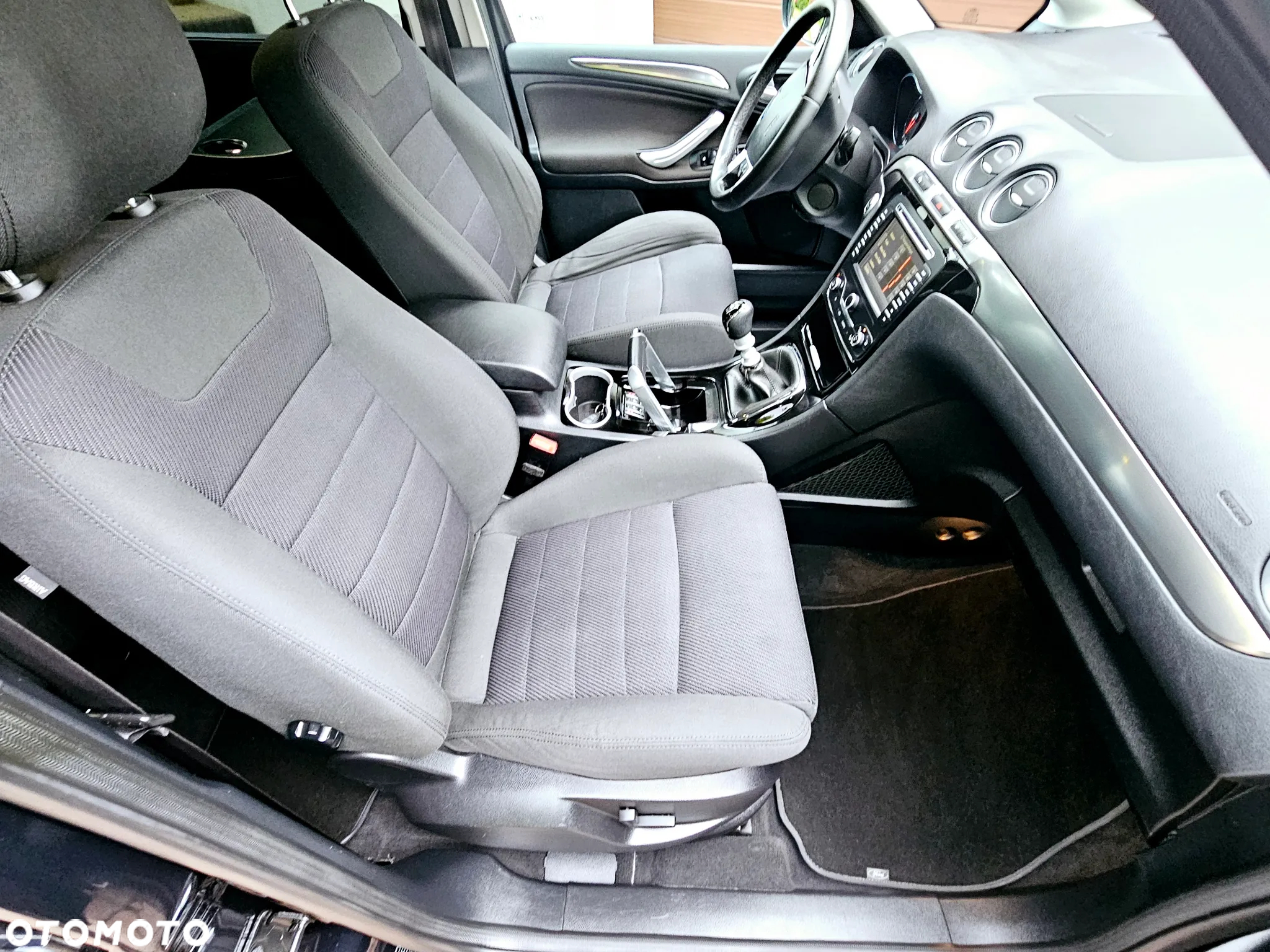 Ford S-Max 2.0 TDCi DPF Titanium X - 20