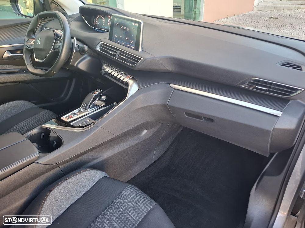 Peugeot 3008 PureTech 130 Stop & Start GPF EAT8 Active Business-Pack - 43