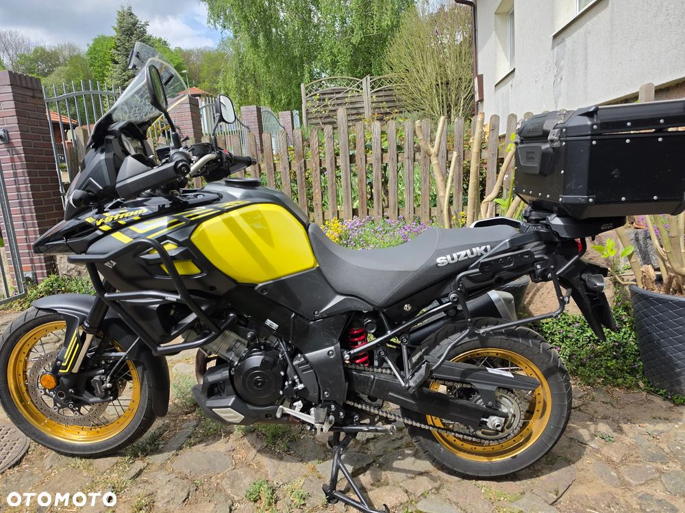 Suzuki DL - 2