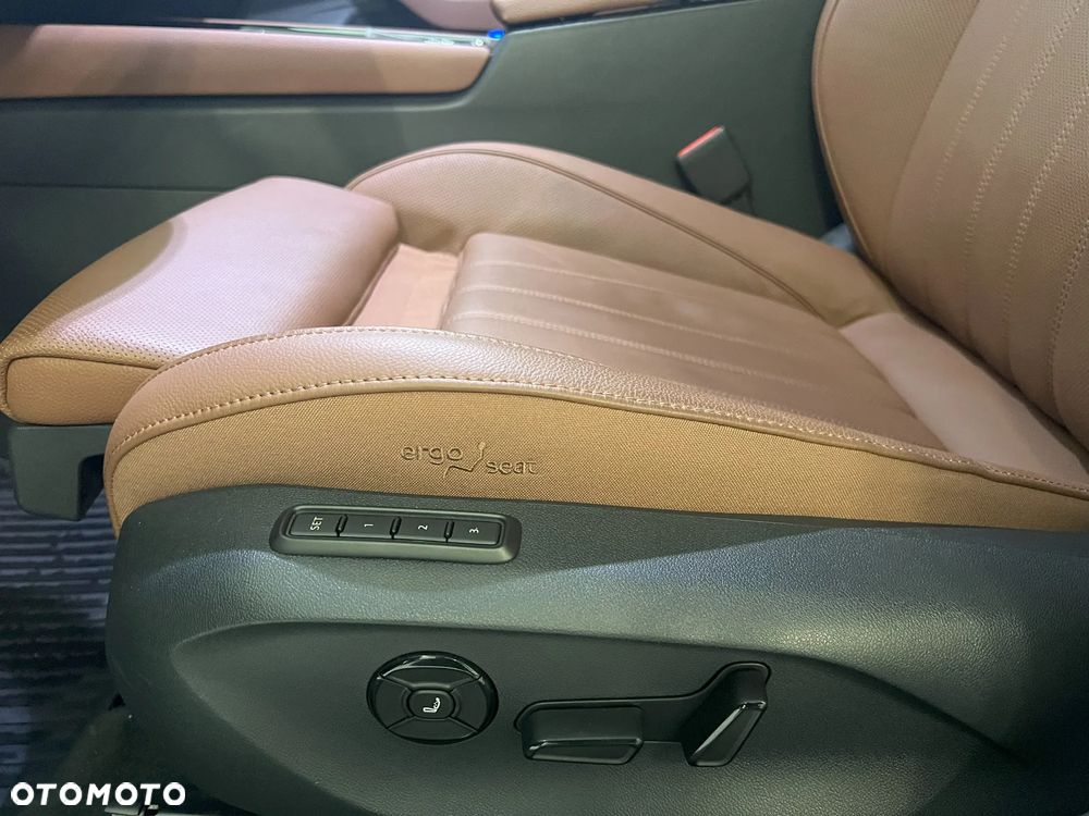 Skoda Superb 2.0 TDI SCR 4x4 L&K DSG - 17