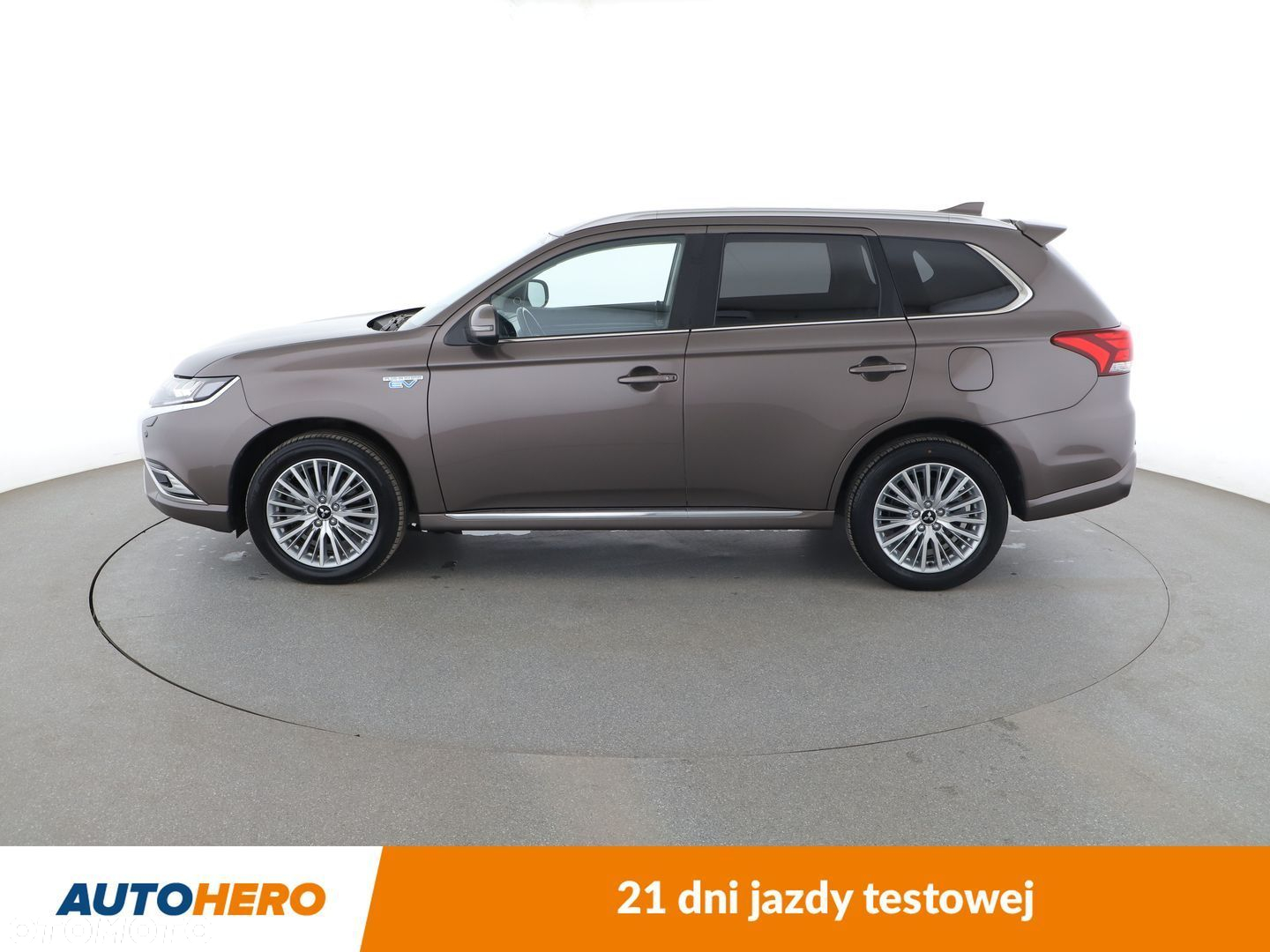 Mitsubishi Outlander - 2