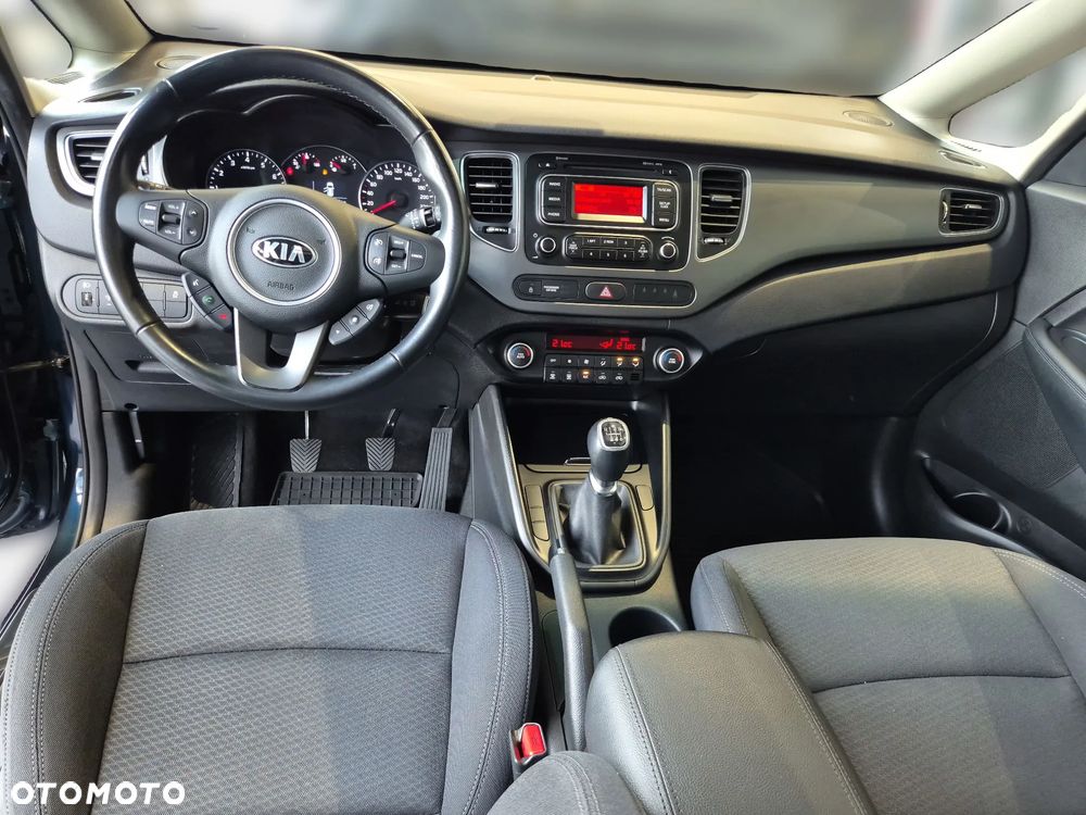 Kia Carens 1.6 GDI M - 24