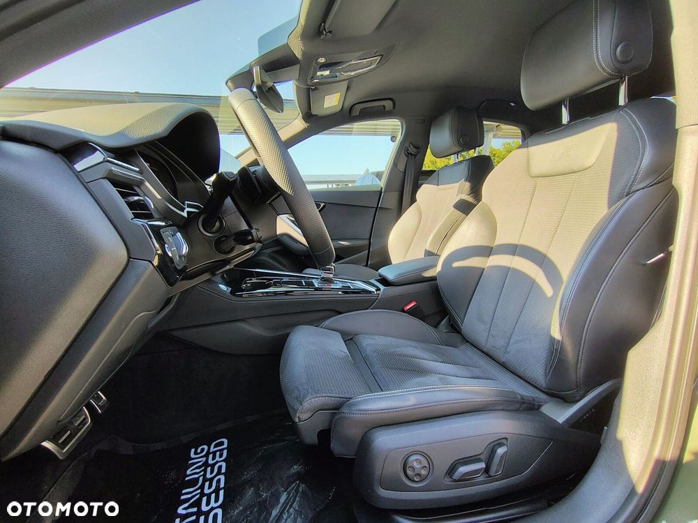 Audi A4 Limousine - 15