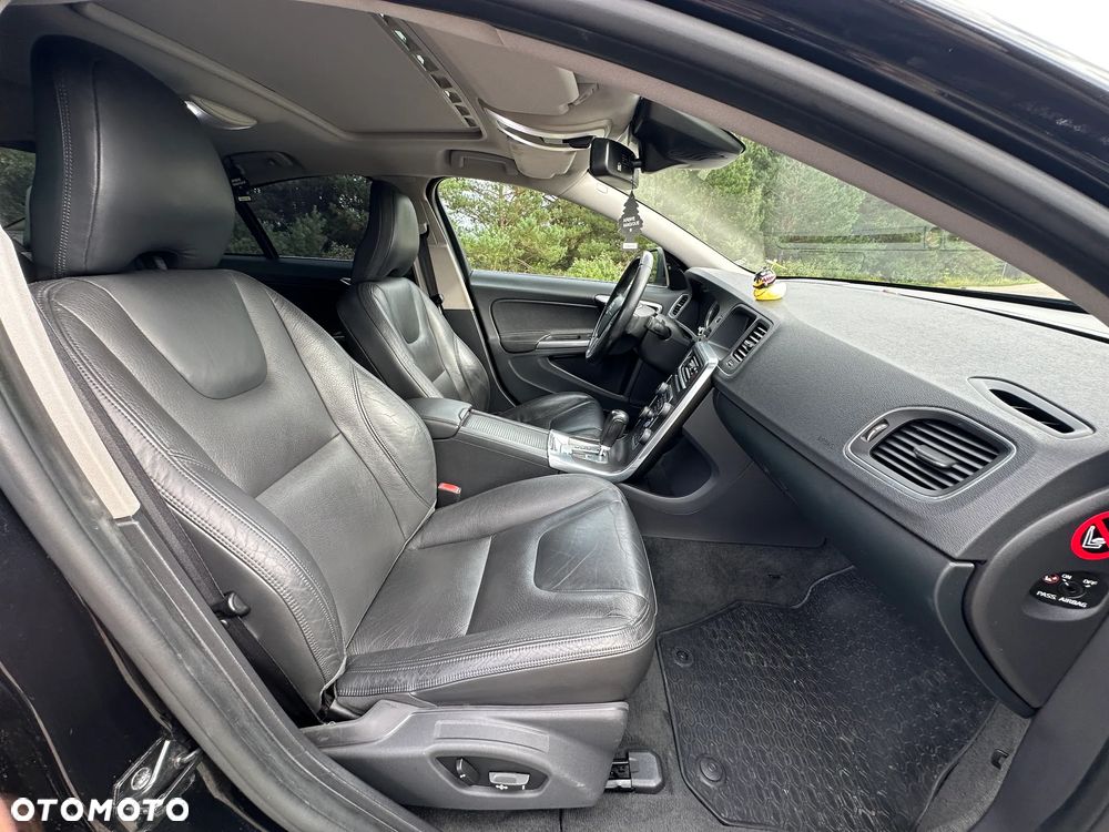 Volvo S60 T6 AWD Summum - 28