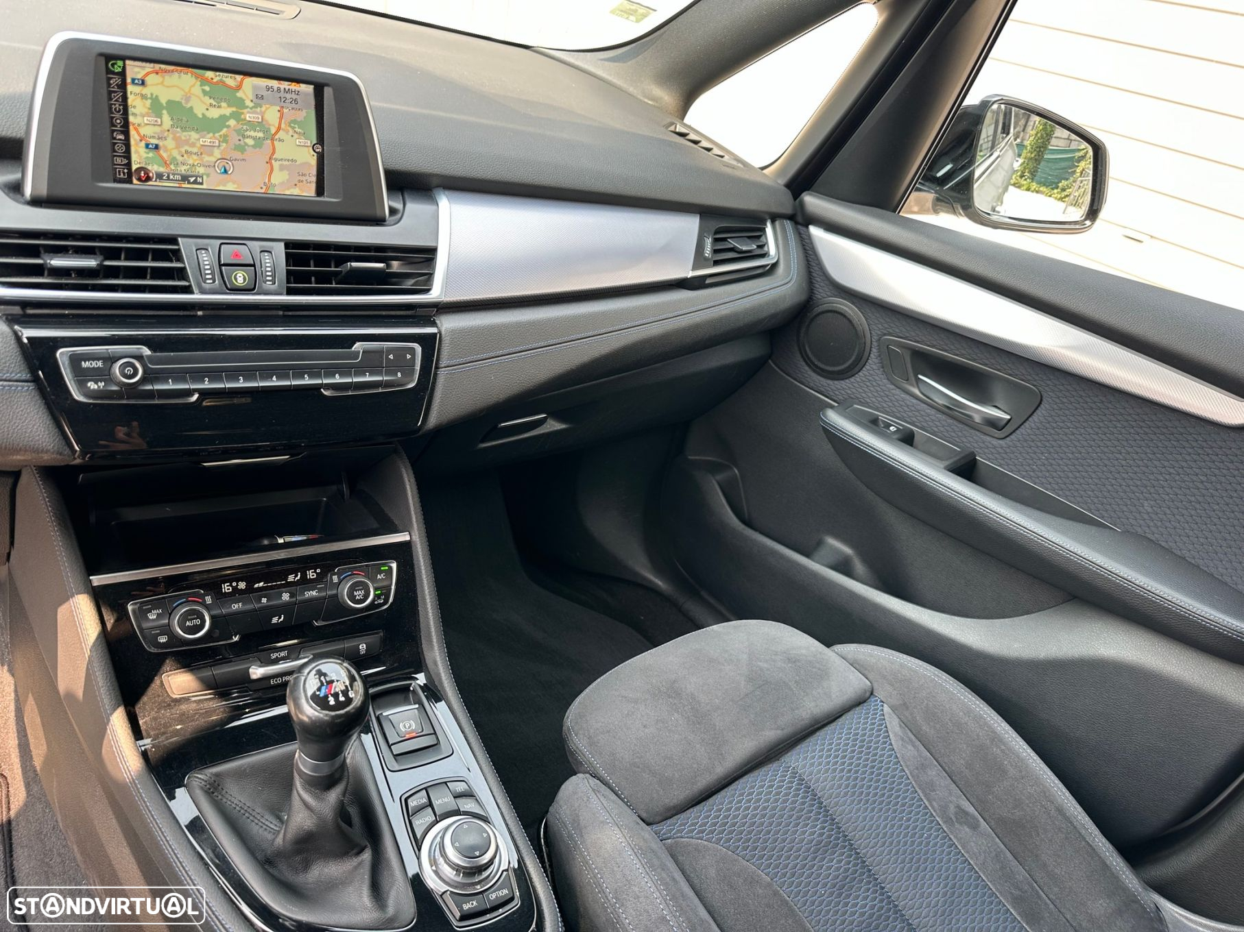 BMW 216 Active Tourer d Pack M - 12