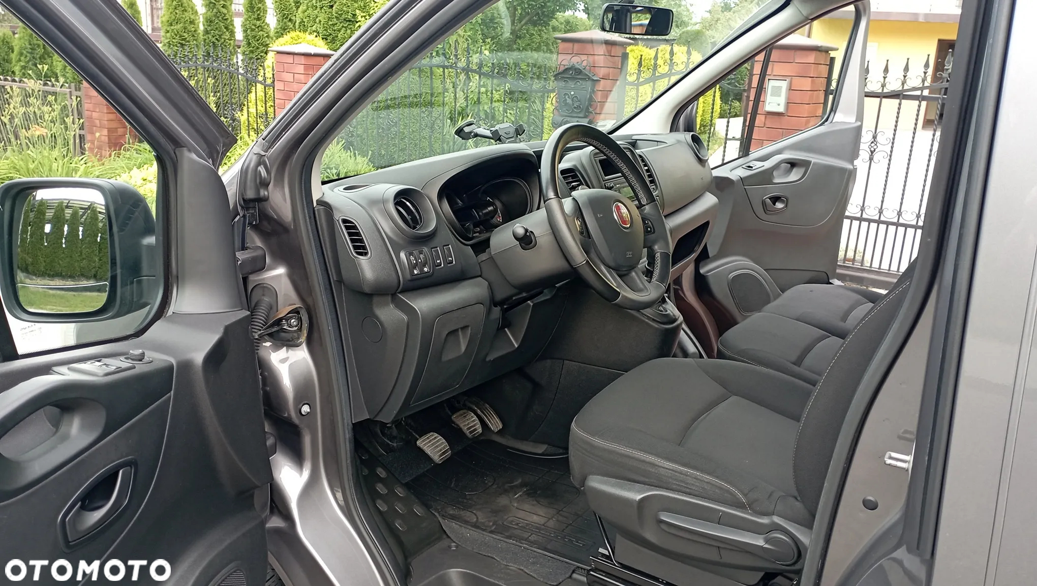 Renault Trafic SpaceClass 1.6 dCi - 9