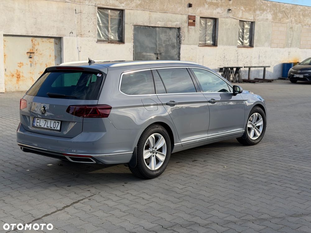Volkswagen Passat 2023 photo 5