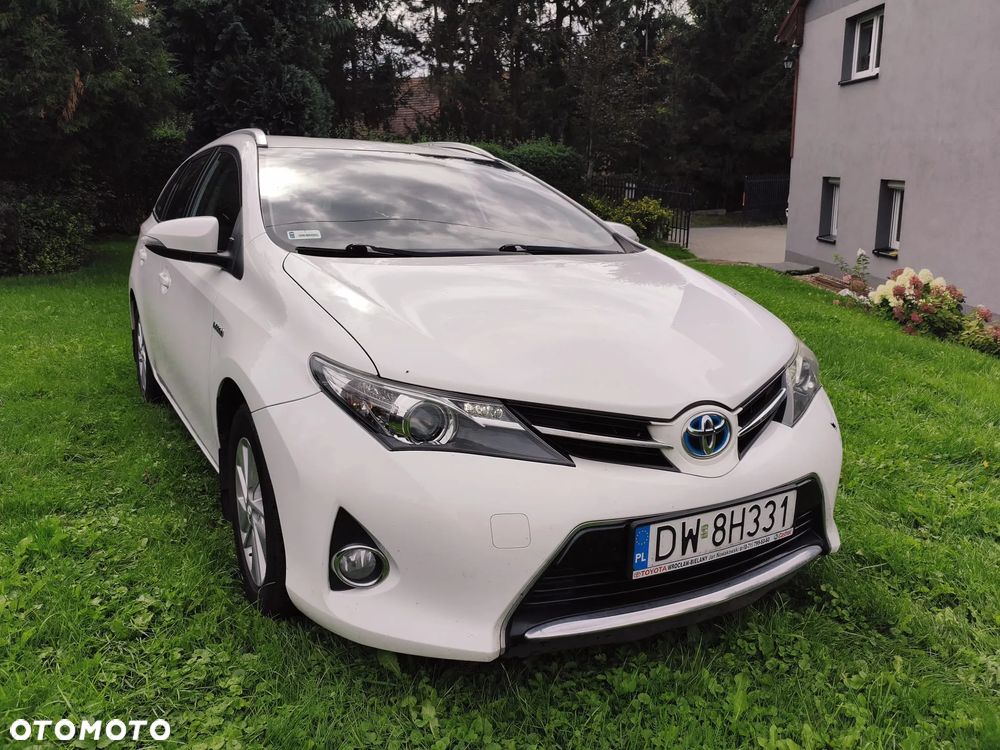 Toyota Auris 1.8 HSD Sol - 32