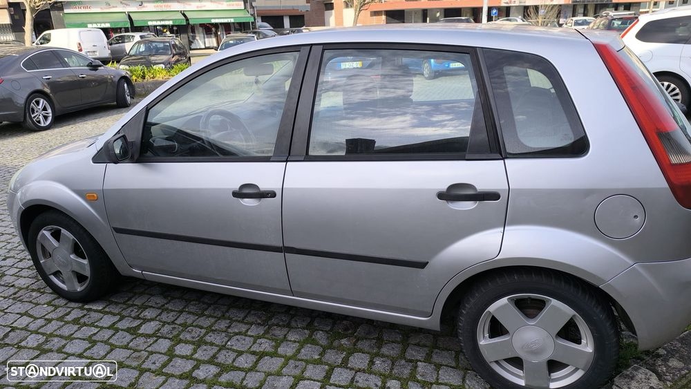 Ford Fiesta - 4