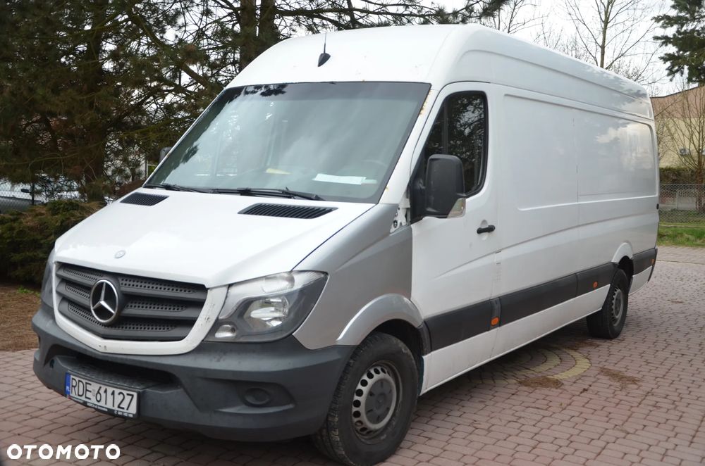 Mercedes-Benz Sprinter - 2