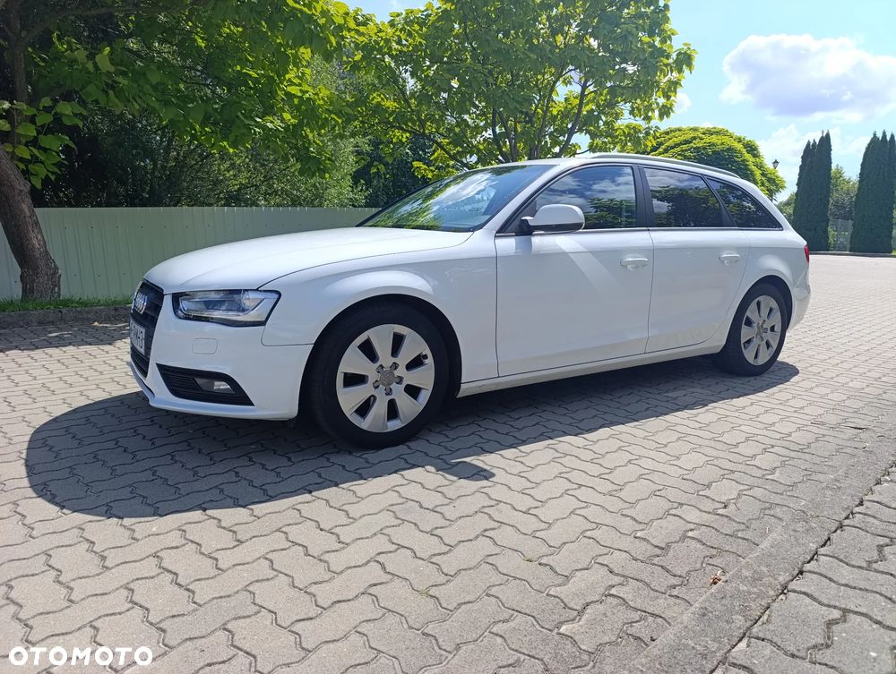 Audi A4 Avant 2.0 TDI DPF quattro Ambiente - 2