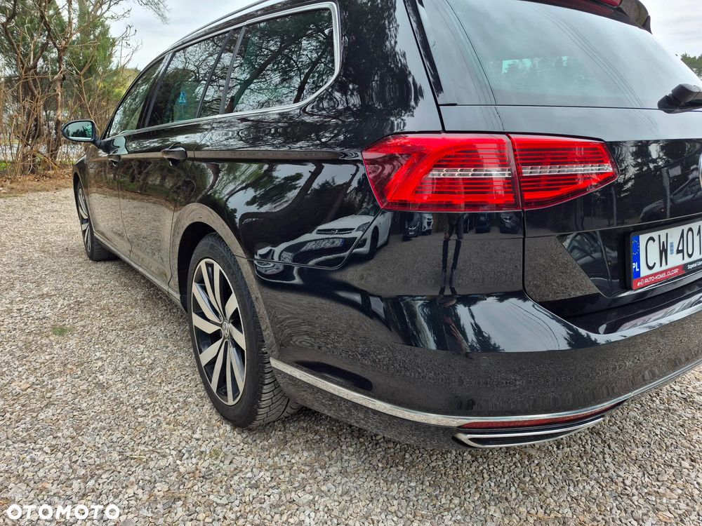 Volkswagen Passat 2.0 TDI SCR (BlueMotion Tech) 4Motion D Highline - 9