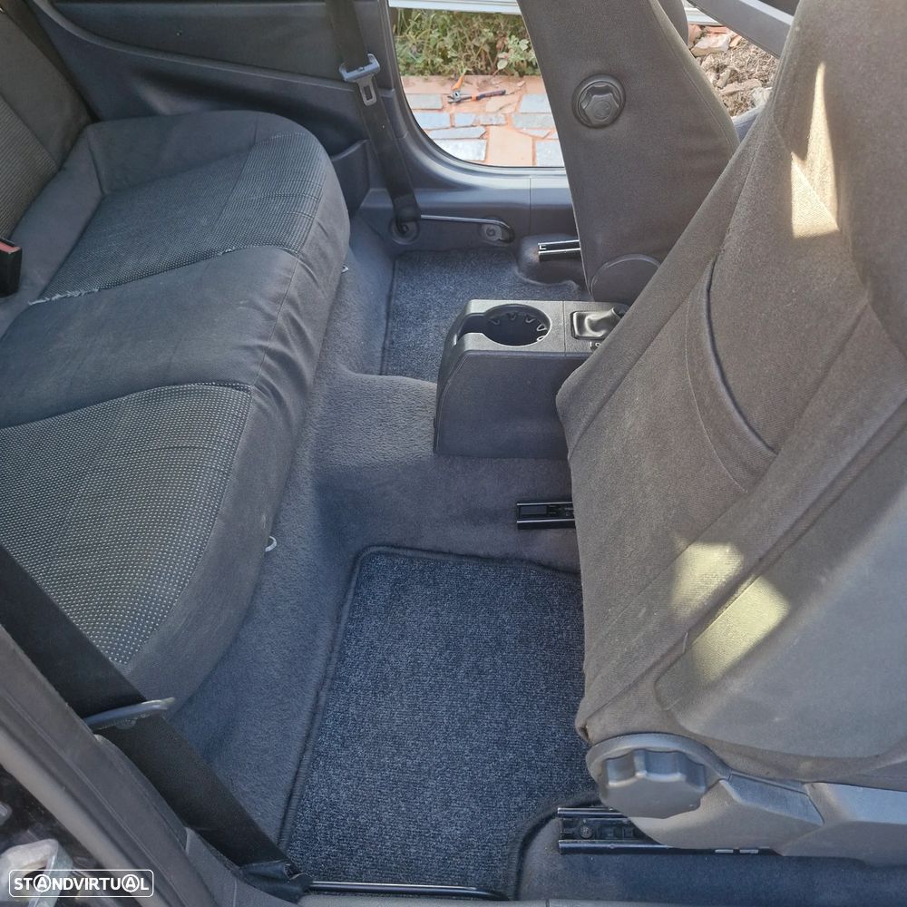 Opel Astra GTC 1.7 CDTI - 8