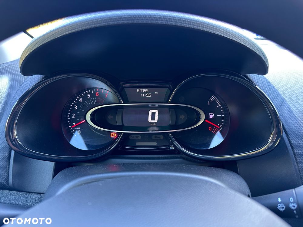 Renault Clio 1.2 16V 75 Limited - 18