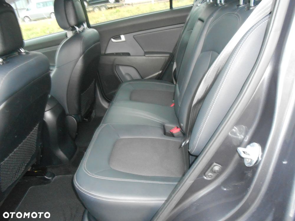 Kia Sportage 1.7 CRDI 2WD Spirit - 9