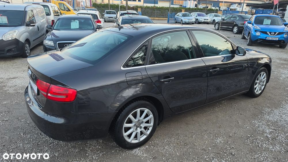 Audi A4 Limousine - 33