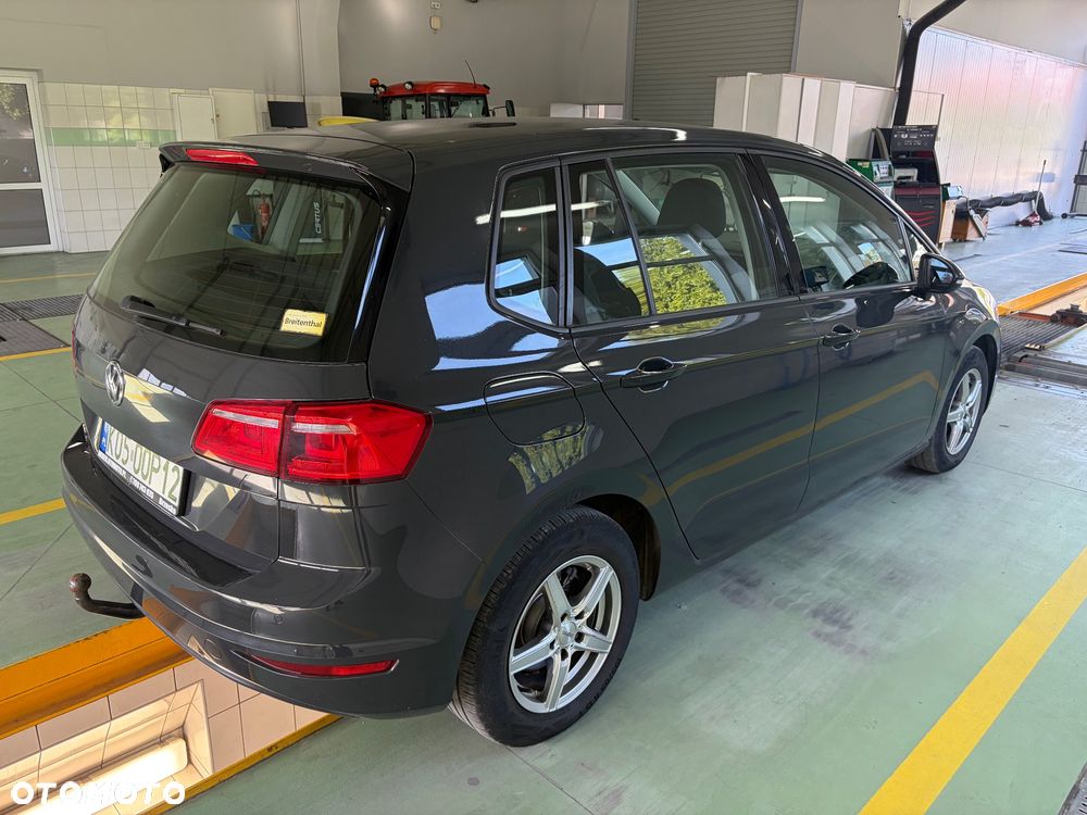 Volkswagen Golf - 16