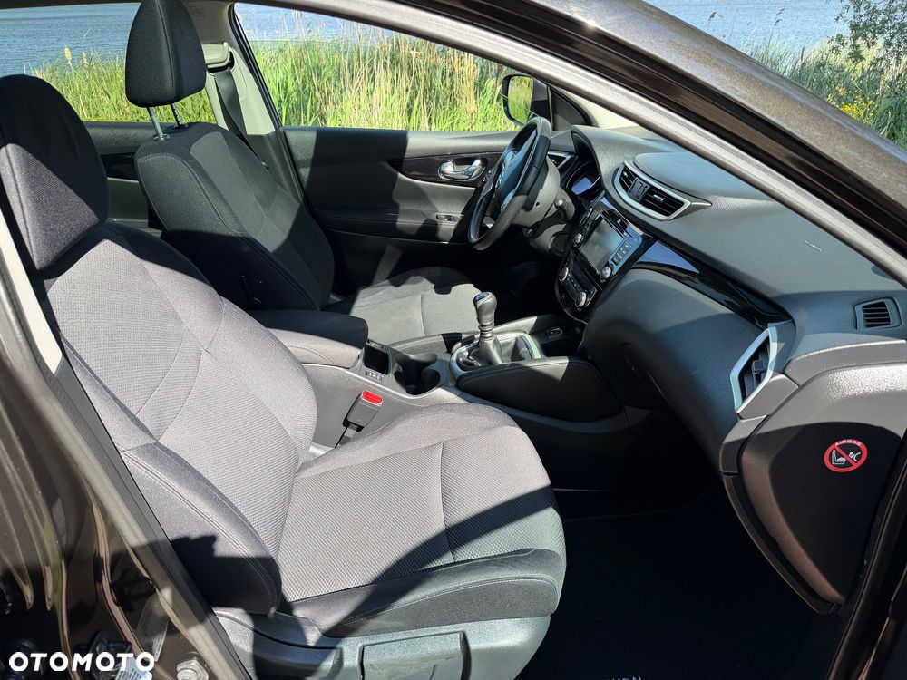 Nissan Qashqai 1.6 DIG-T Tekna - 11