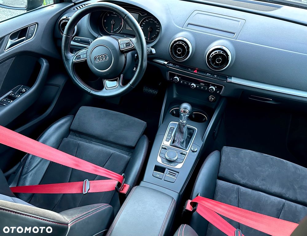 Audi A3 Sportback 2.0 TDI S tronic S line Sportpaket - 22
