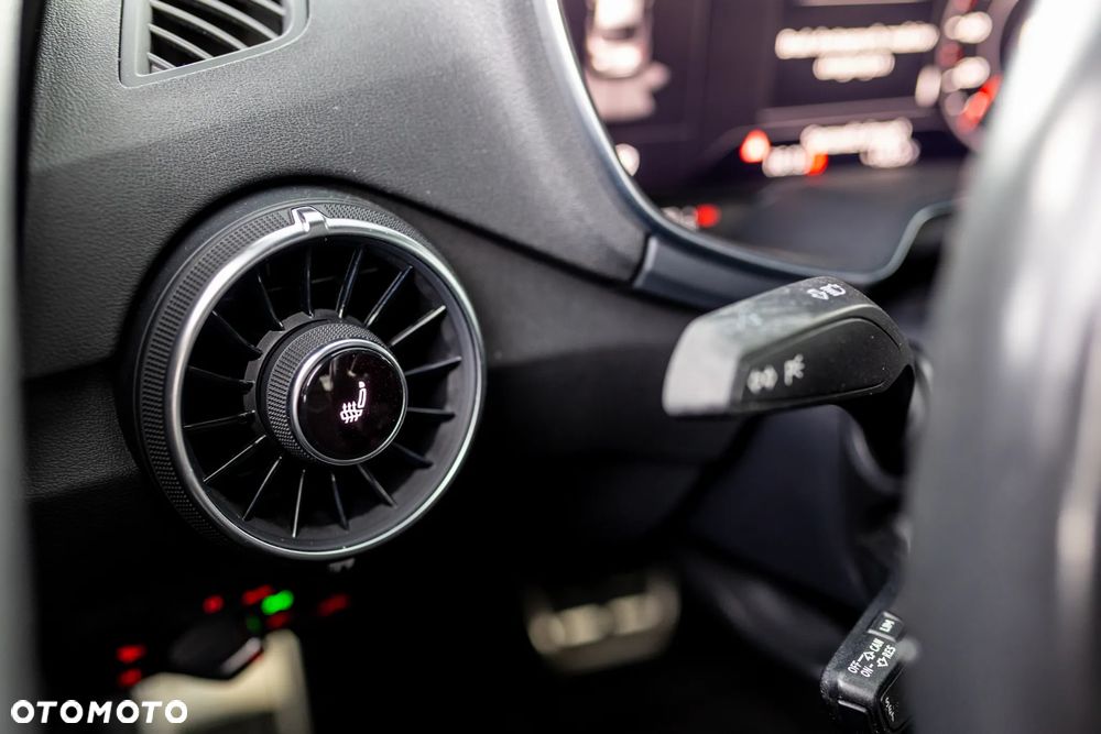 Audi TT Coupé - 18
