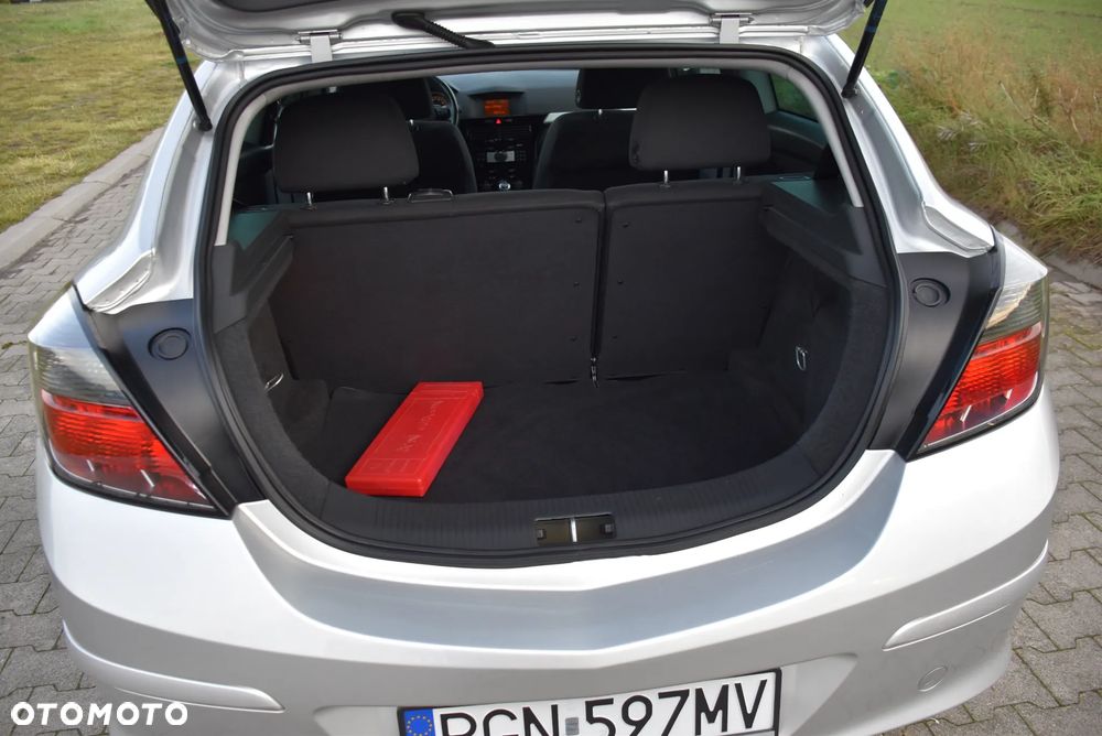 Opel Astra 1.6 Edition 111 Jahre - 17