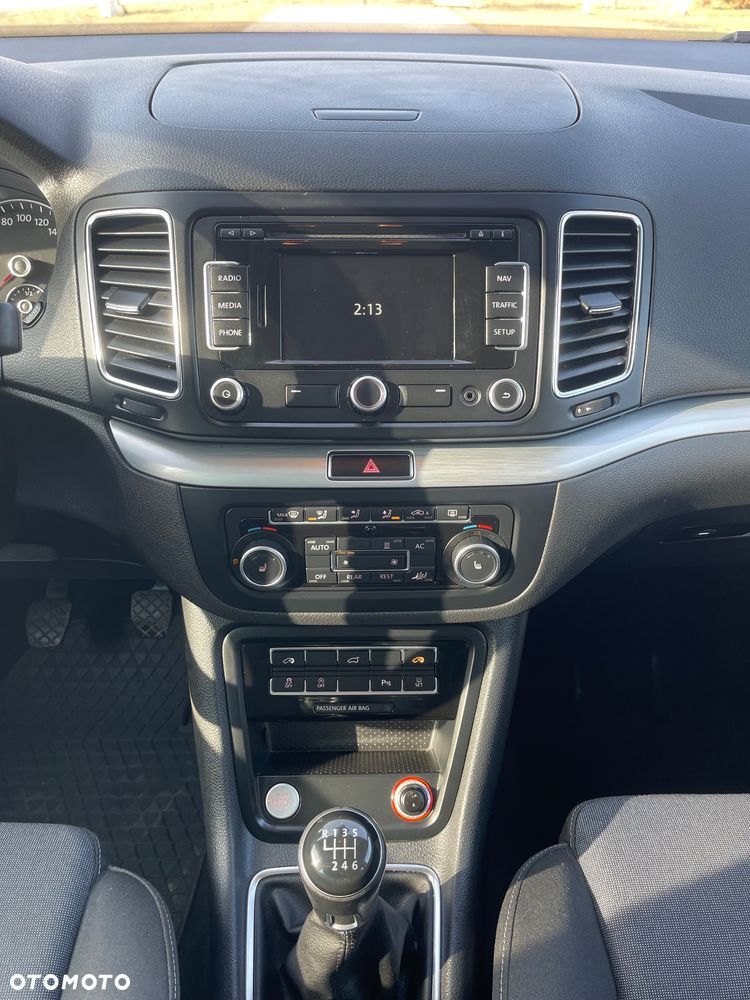 Volkswagen Sharan 2.0 TDI 4MOTION Blue Motion Style - 17