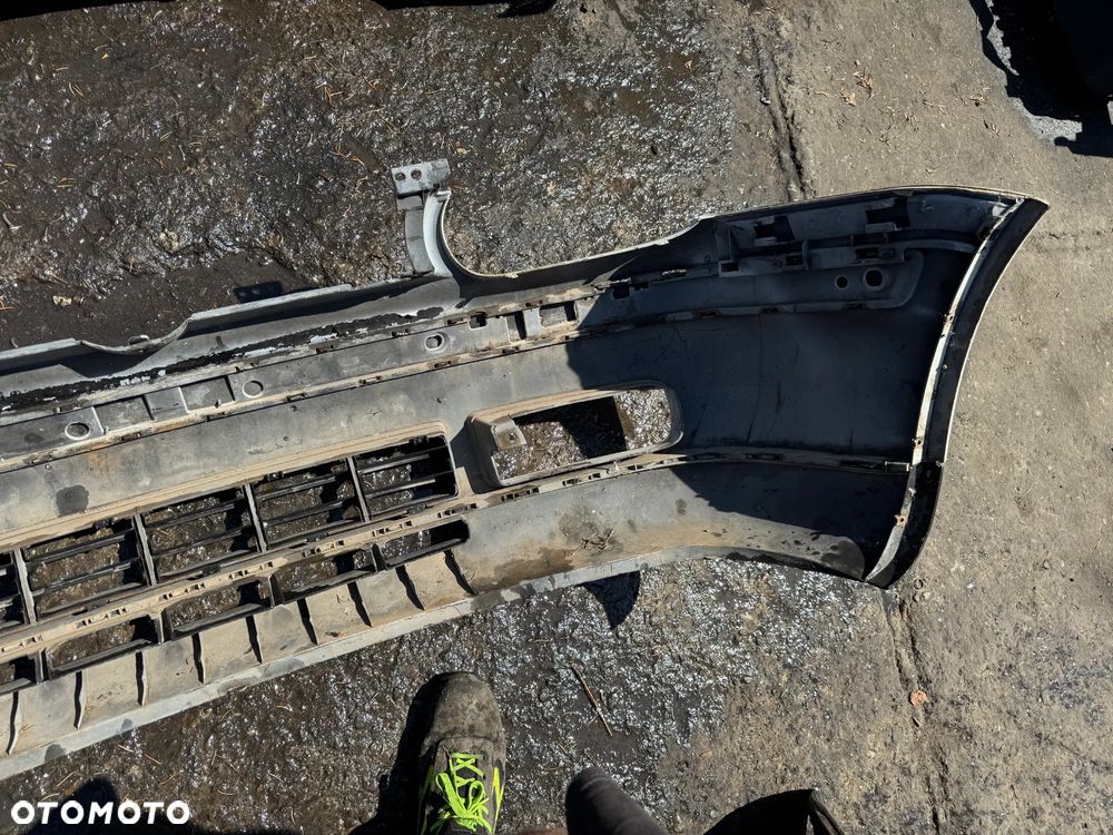 Zderzak przód Volkswagen Golf IV biały srebrny OE - 10