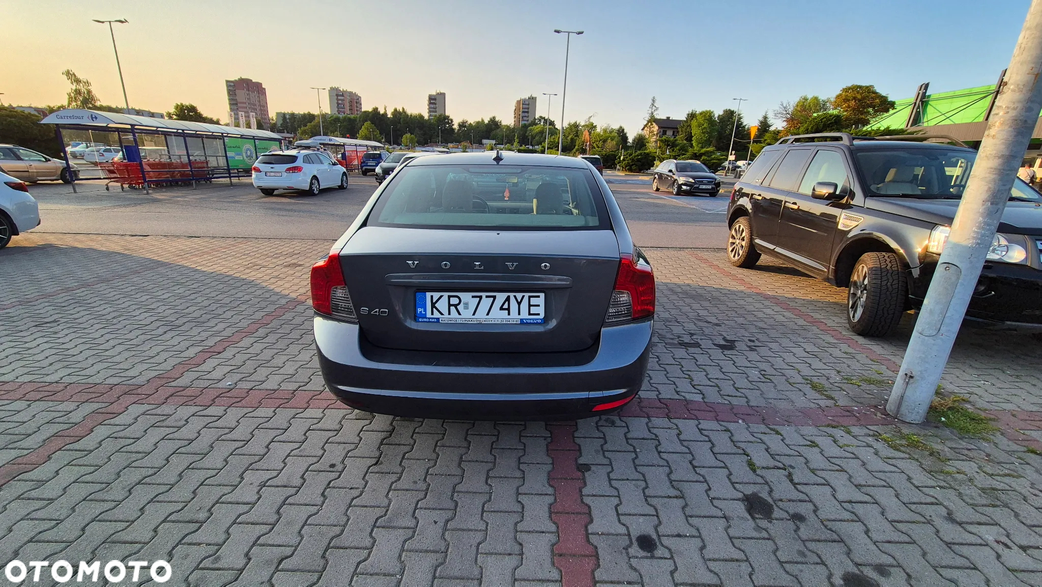 Volvo S40 1.6 Momentum - 4